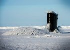 US-Submarine-emerges-at-the-North-Pole.jpg