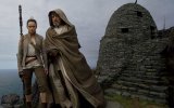 Mark_Hamill_Daisy_Ridley_Star_Wars_The_Last_Jedi_Skellig.jpg